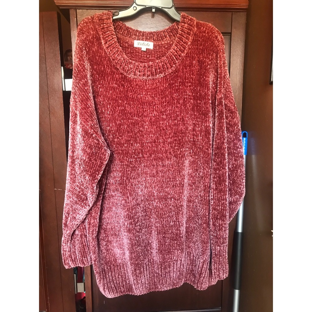 Women’s chunky knit boutique sweater